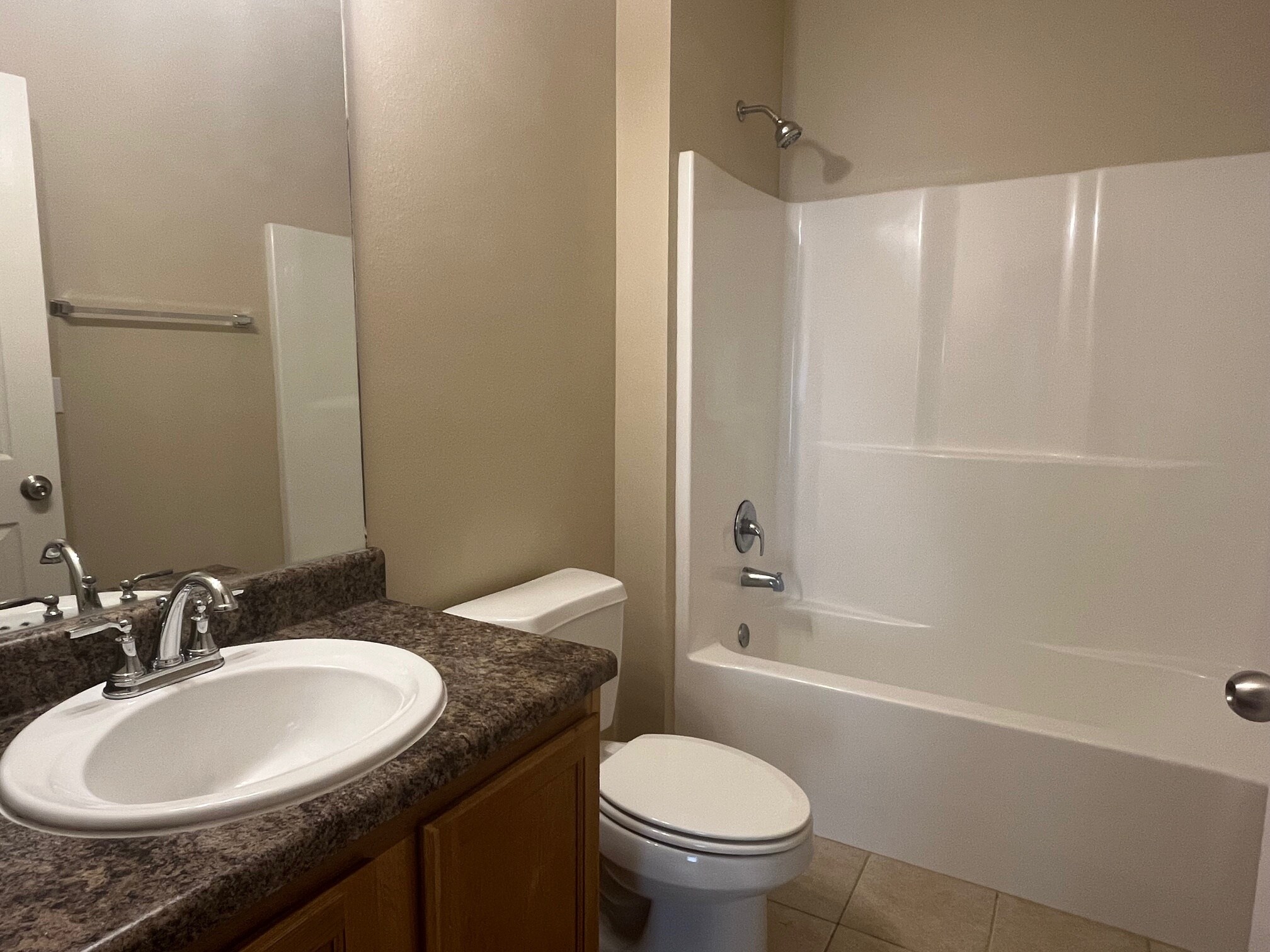 Guest full bath - 288 Bella Sera Ln