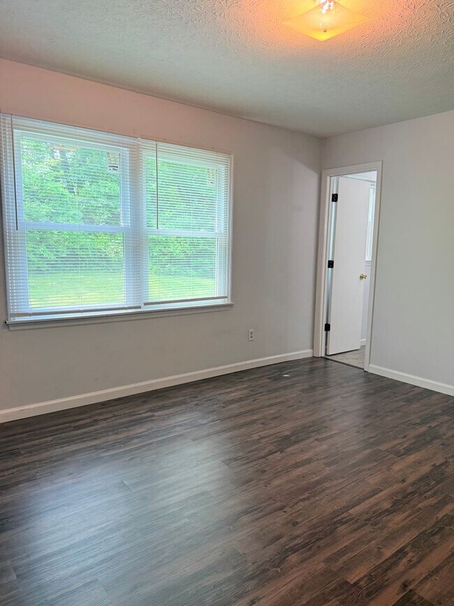Building Photo - Charming Two-Story Retreat: Your Home Awai...