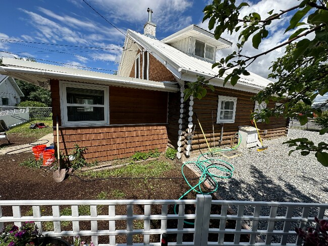 Building Photo - 2 Ottawa St