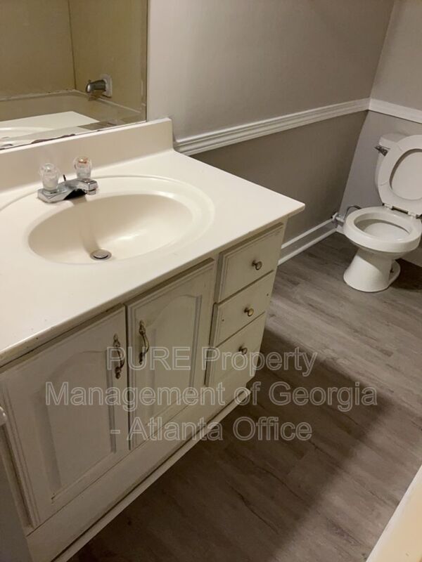 Building Photo - 2190 Kennesaw Due West Rd NW