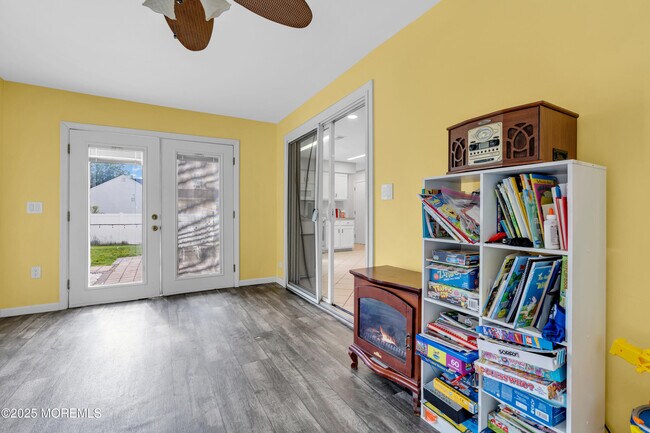 Building Photo - 210 Wingate Ct