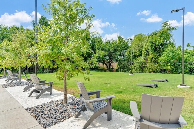 Building Photo - 1513B Forward Dr