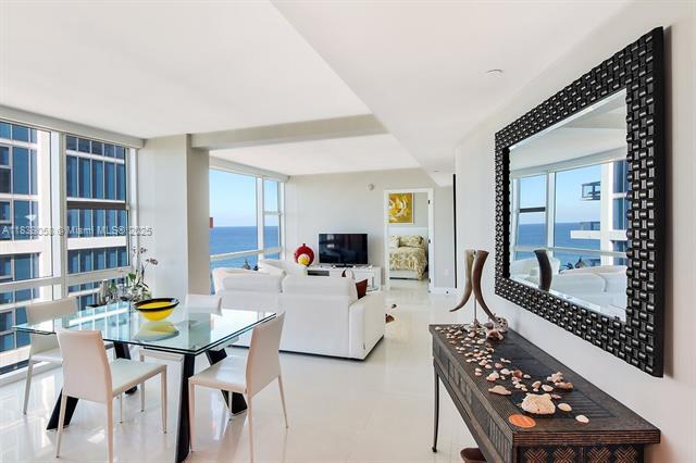Building Photo - 6801 Collins Ave
