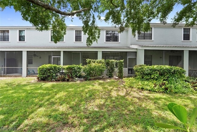 Building Photo - 14617 Sutherland Ave