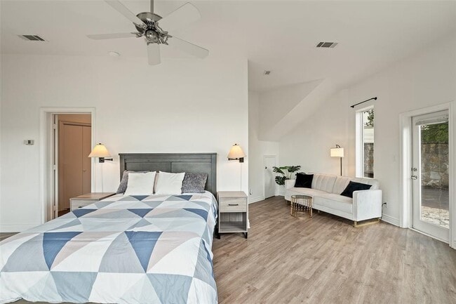 Building Photo - 5312 Scenic View Dr