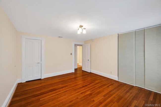 Building Photo - 147 Cleveland Ave