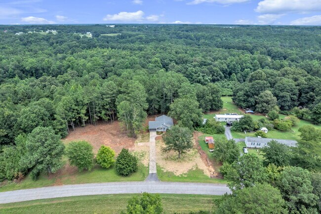 Building Photo - 297 Irby Rd
