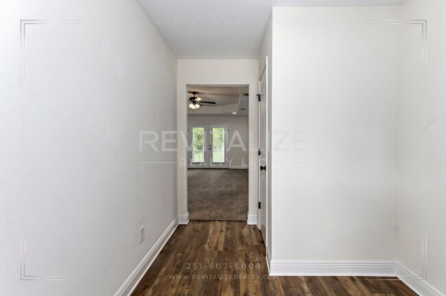 Building Photo - Elegant 4 Bed 3 Bath Cul-de-sac Home in Silverhill