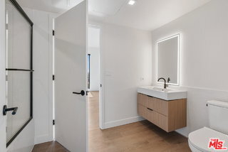 Building Photo - 10700 Tabor St