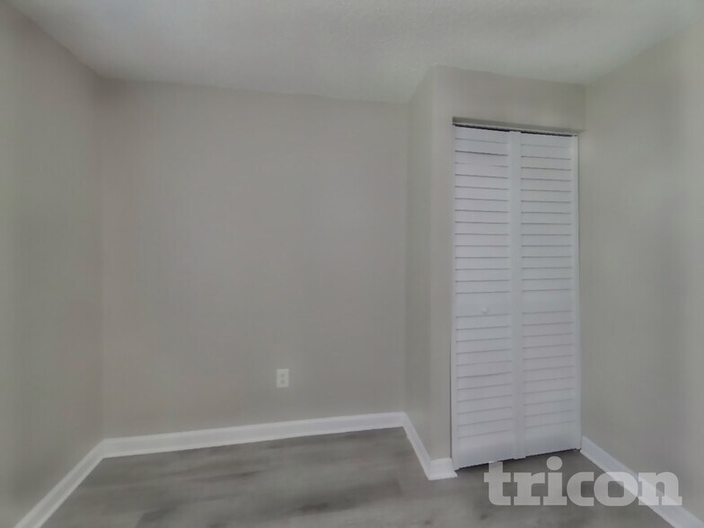 Building Photo - 3183 Bee St E