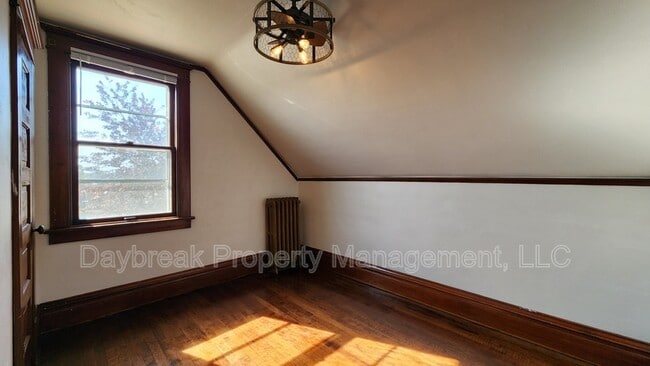 Building Photo - 1312 3rd Ave N