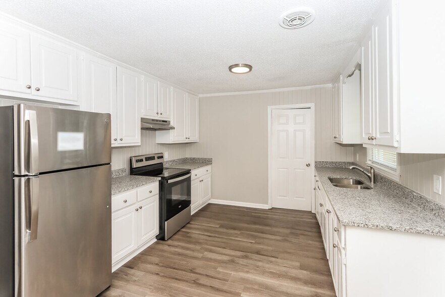 Building Photo - 110 Colbert Blvd