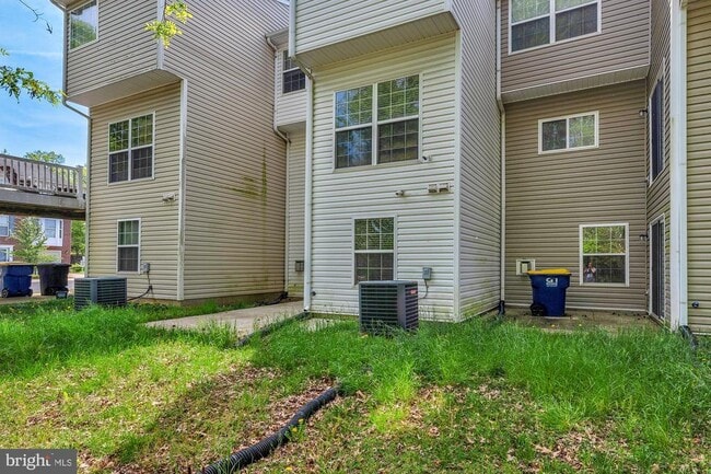 Building Photo - 2754 Zeek Ln