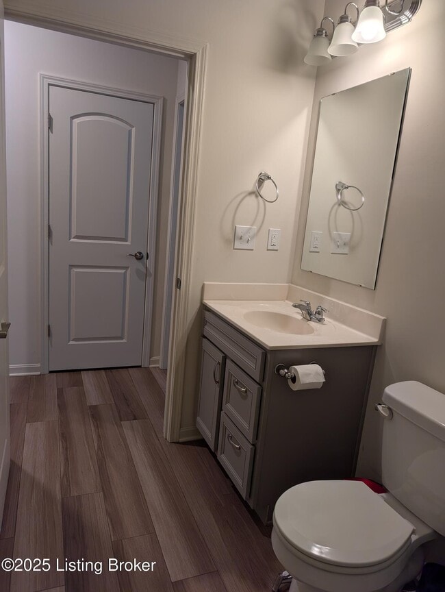 Building Photo - 2861 Hamilton Springs Dr