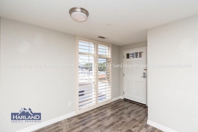 Building Photo - 7514 Girard Ave