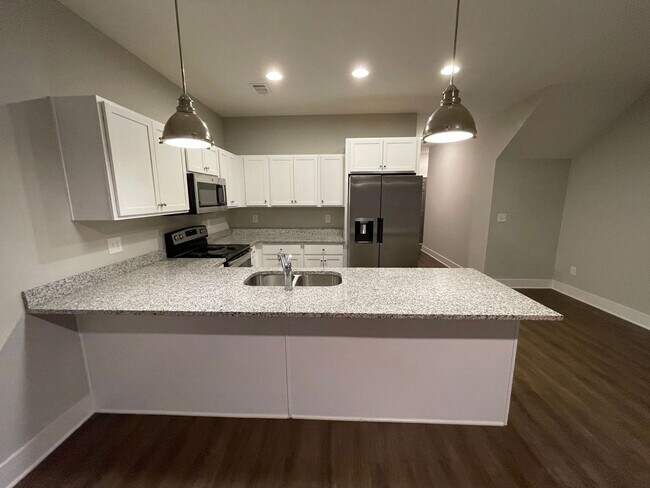 Building Photo - 172 Magnolia Bluff Dr