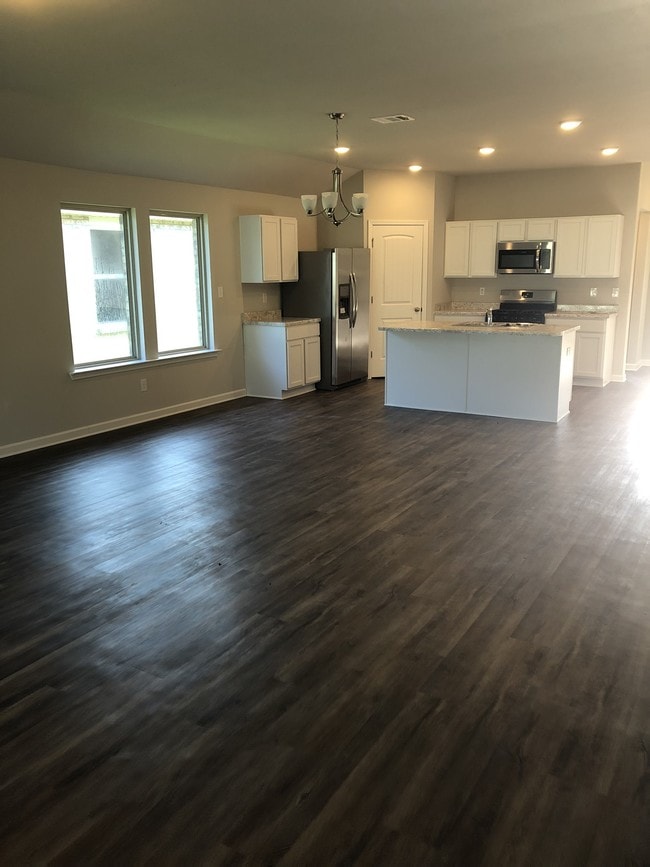 Building Photo - 28461 Evangeline Ln