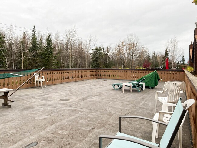 Building Photo - 4764 Mills Dr