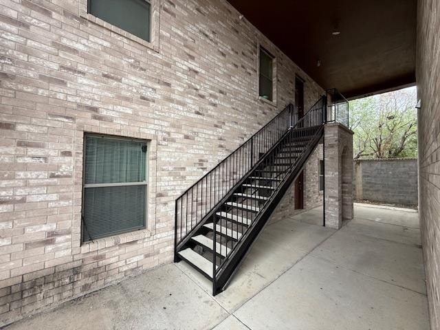 Building Photo - 1204 E Lyon St