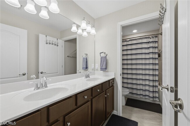 Building Photo - 11924 Arbor Trace Dr