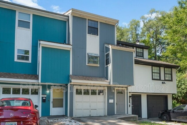 Building Photo - 2902 Eaton St