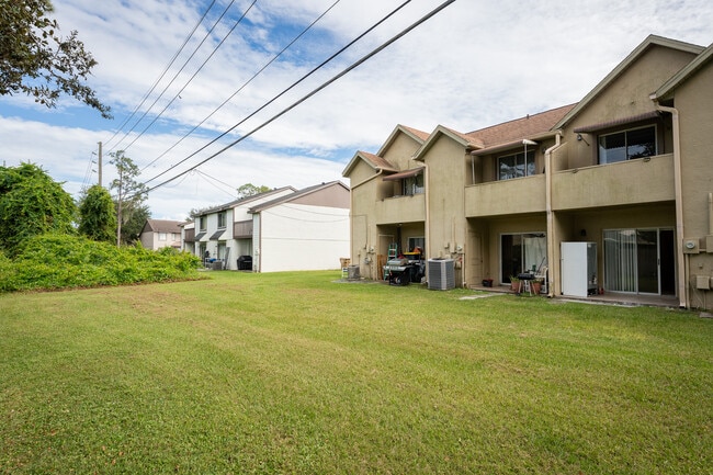 Building Photo - 156 Ivy Ln