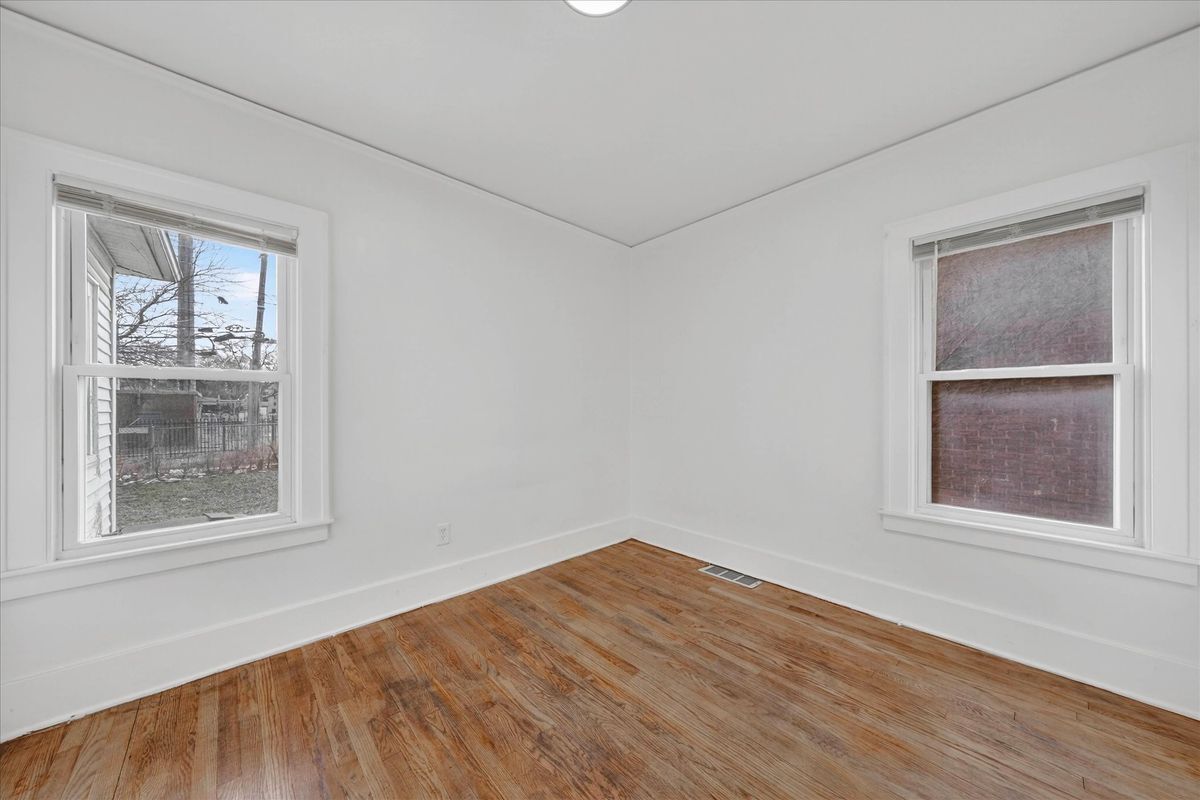 Building Photo - 16890 Stoepel St