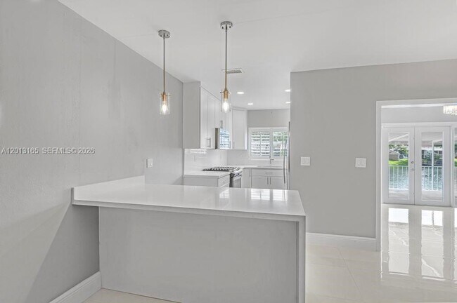 Building Photo - 7108 Laurel Ln