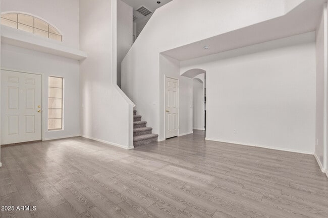 Building Photo - 2834 N Paisley Ln