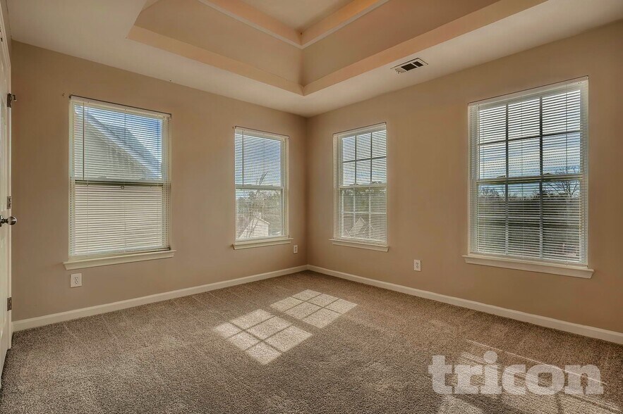 Building Photo - 3368 Hunting Creek Pass