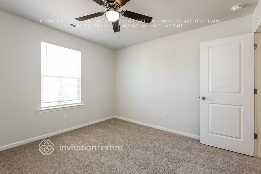 Building Photo - 242 Green Pasture Rd