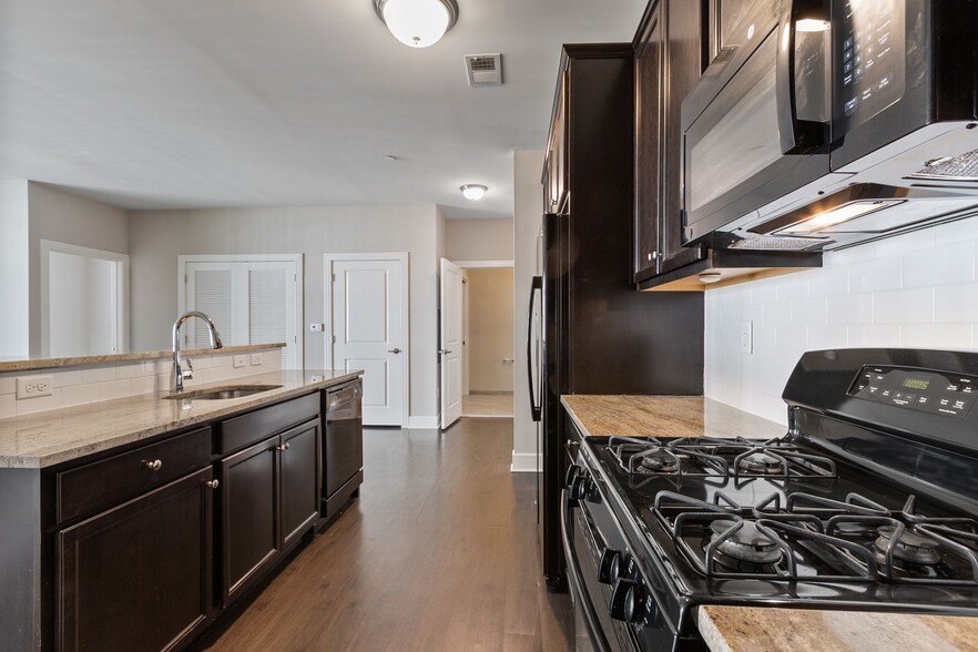 Interior Photo - Essex Chase