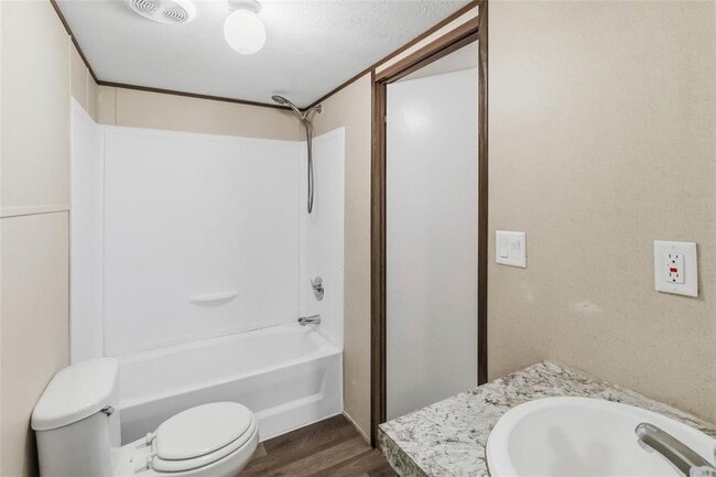 Building Photo - 908 Turney Ln