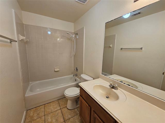 Building Photo - 933 Wilderness Pass