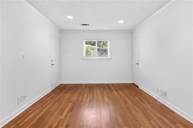 Building Photo - 255 Jefferson Pl