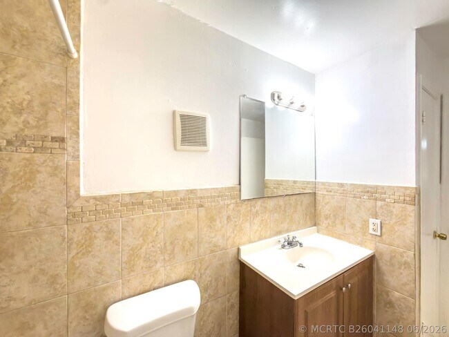 Building Photo - 4109 Riverside Dr