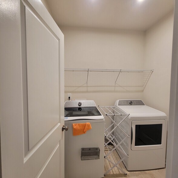 Building Photo - 310 Cloudcroft Aly