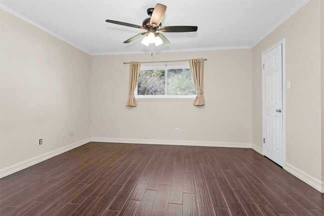 Building Photo - 13650 Cherrydown St