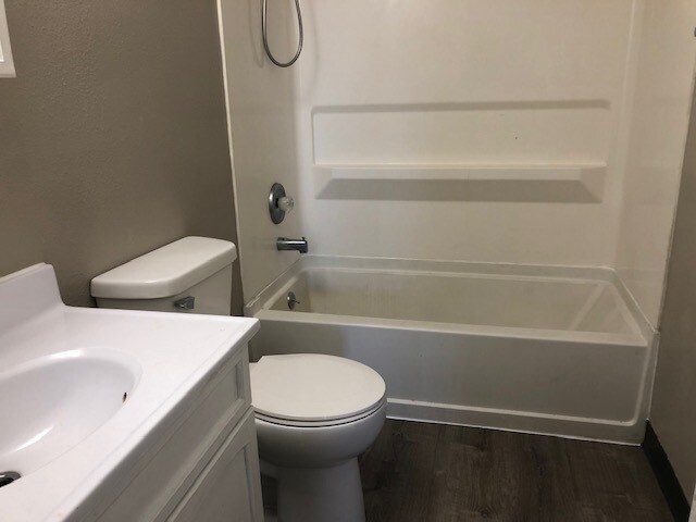 Building Photo - 1161 N Melrose St