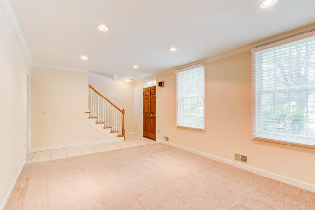Building Photo - 801 N Sherman Dr