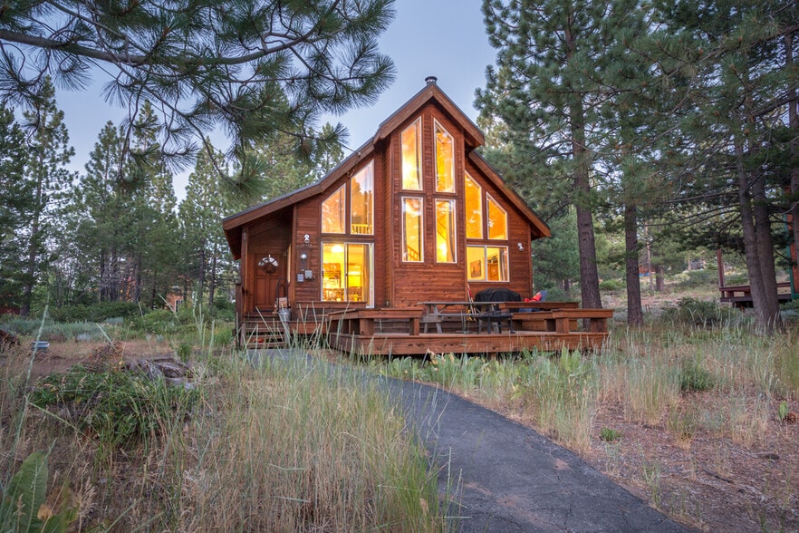 Primary Photo - 12434 Pinnacle Loop