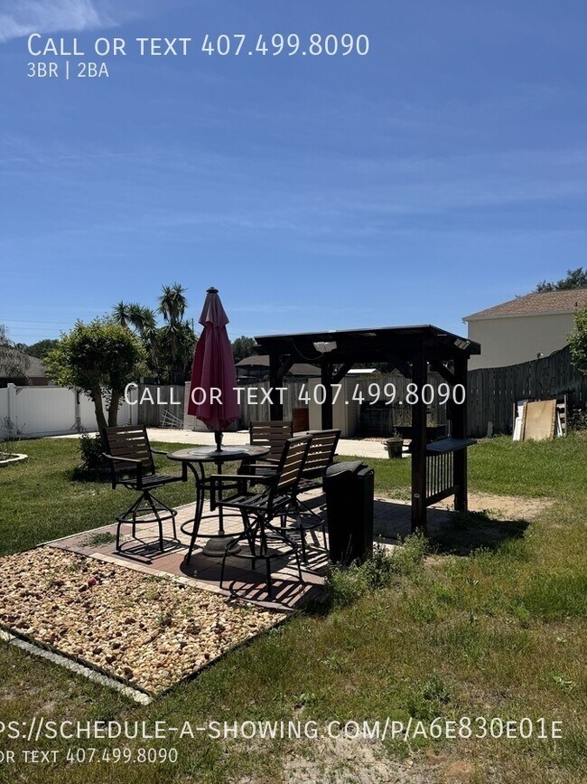 Building Photo - 13500 Biscayne Dr