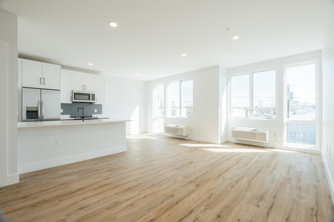 Building Photo - 67 Dr Martin Luther King Jr Blvd