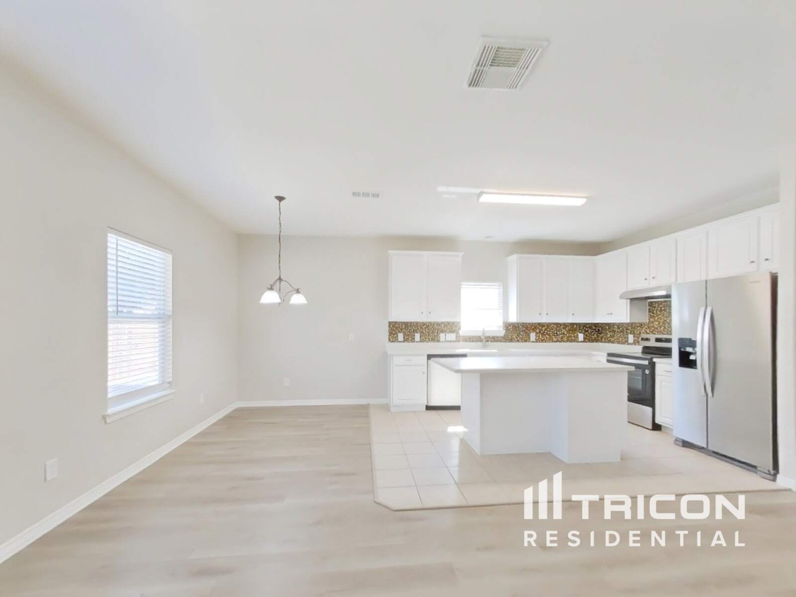 Building Photo - 21214 Peachvine Ln