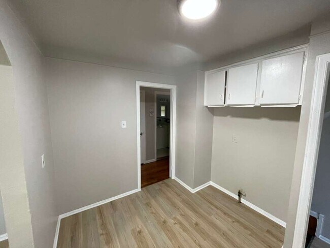 Building Photo - 20415 Goddard St