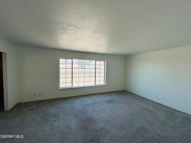 Building Photo - 521 Balboa Rd