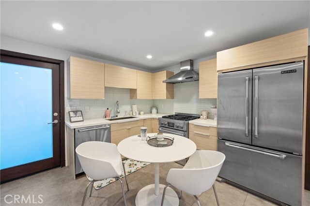 Building Photo - 4444 Canoga Ave