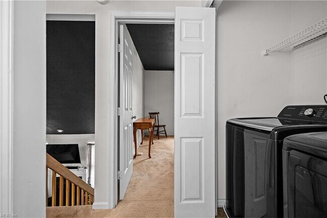 Building Photo - 197 Gate House Rd