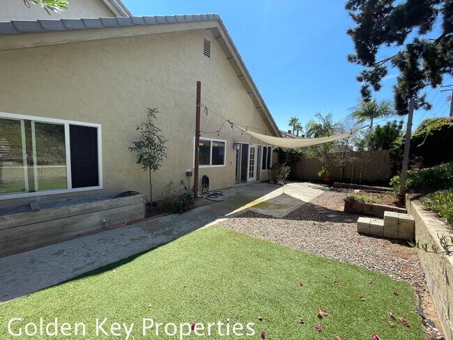 Building Photo - 4BR/3.5BA Home In Encinitas! New Carpet! F...