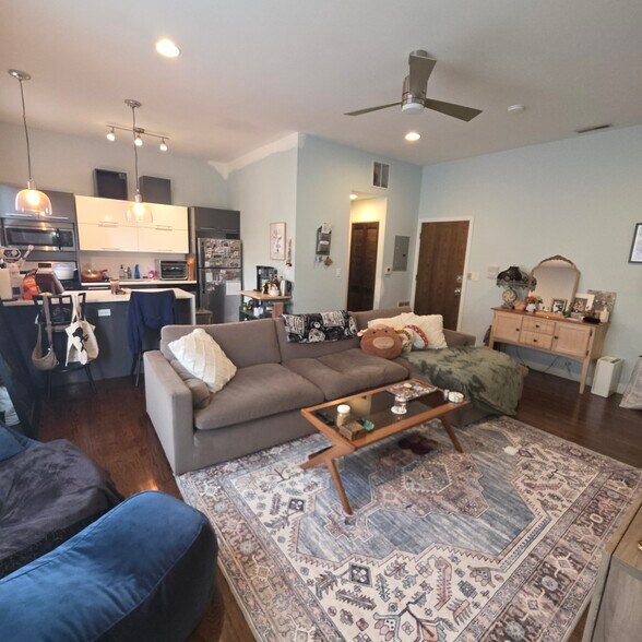 open living/kitchen area - 2456 N California Ave